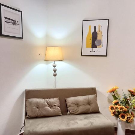 7 Cannelle Guest House إيسيرنيا المظهر الخارجي الصورة