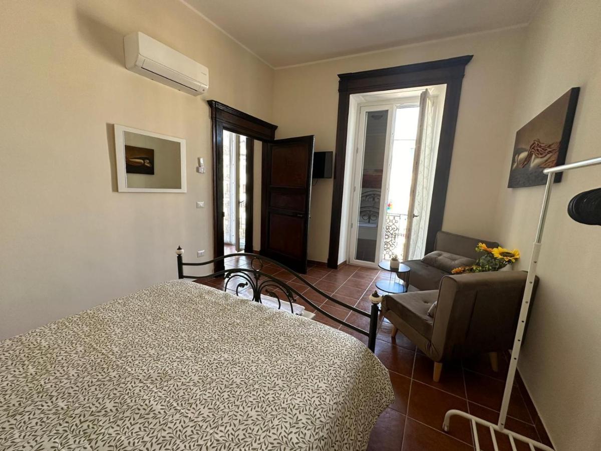 7 Cannelle Guest House إيسيرنيا المظهر الخارجي الصورة
